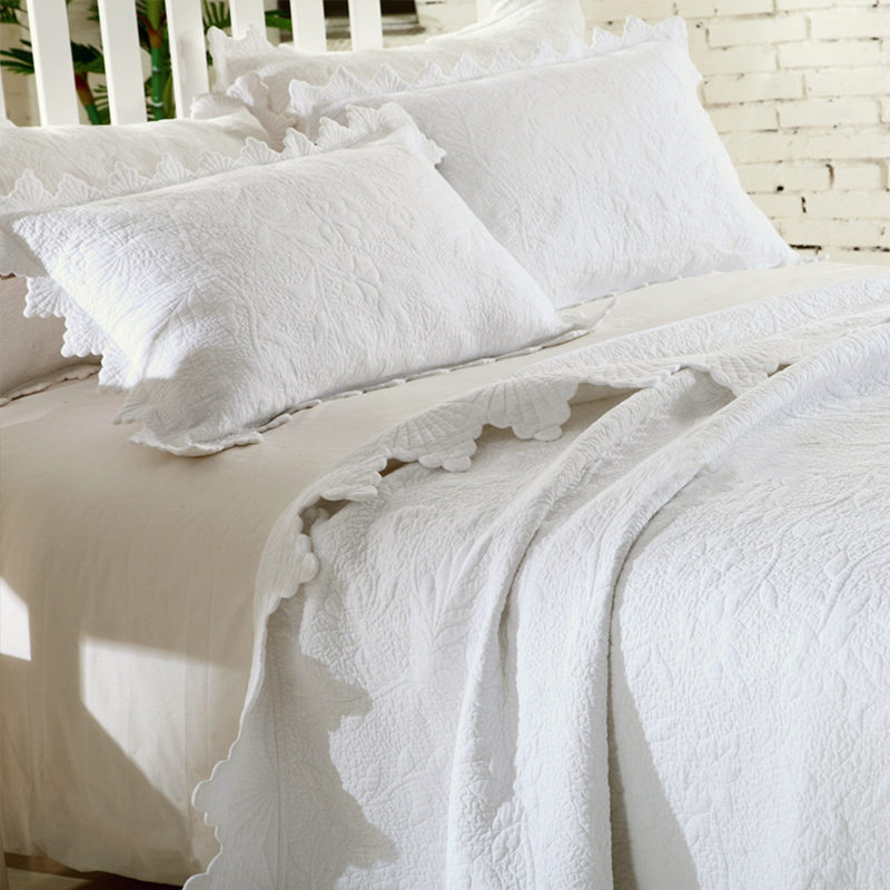 مبطن القطن المفرش على السرير ا - مراجعة Linum Home Textiles وسعره
